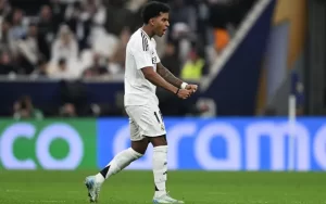 Leia mais sobre o artigo Vinicius Jr. brilha, Rodrygo anota pintura, Real Madrid vence Pachuca e é campeão do Intercontinental